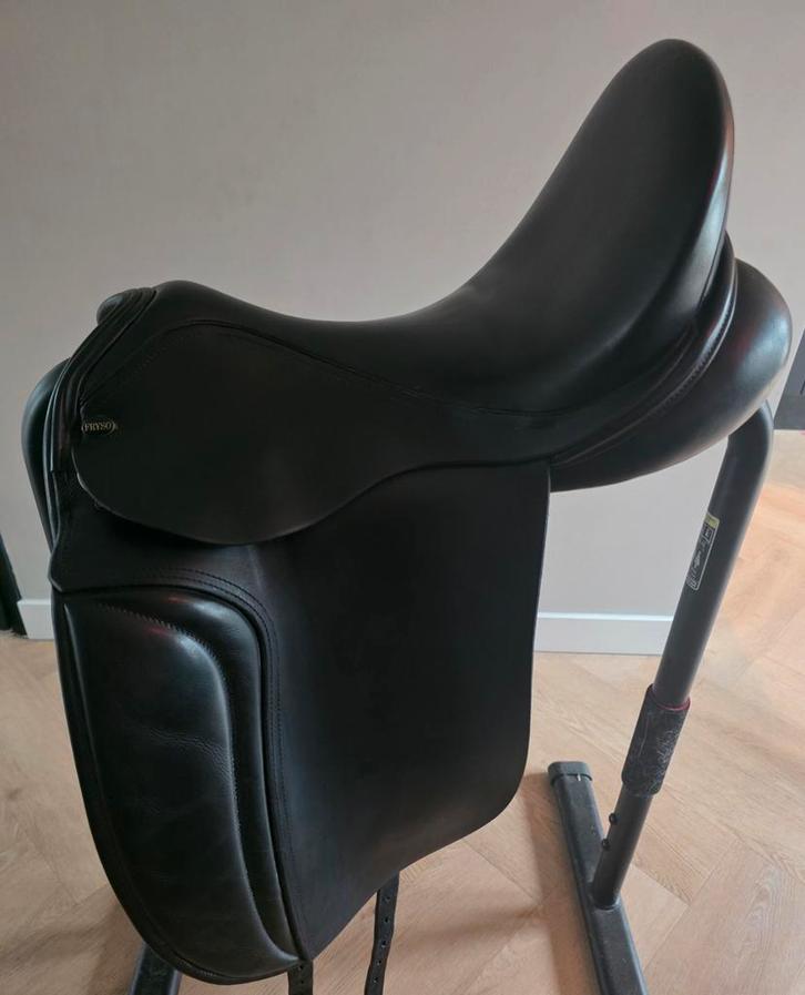 ✨ Fryso Classic Dressuurzadel 17,5 inch Fit 5, Dieren en Toebehoren, Paarden en Pony's | Zadels, Zo goed als nieuw, Dressuur, Ophalen of Verzenden