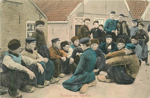 (388-167-047) Volendam Visschers, Verzamelen, Ansichtkaarten | Nederland, Noord-Holland, Verzenden