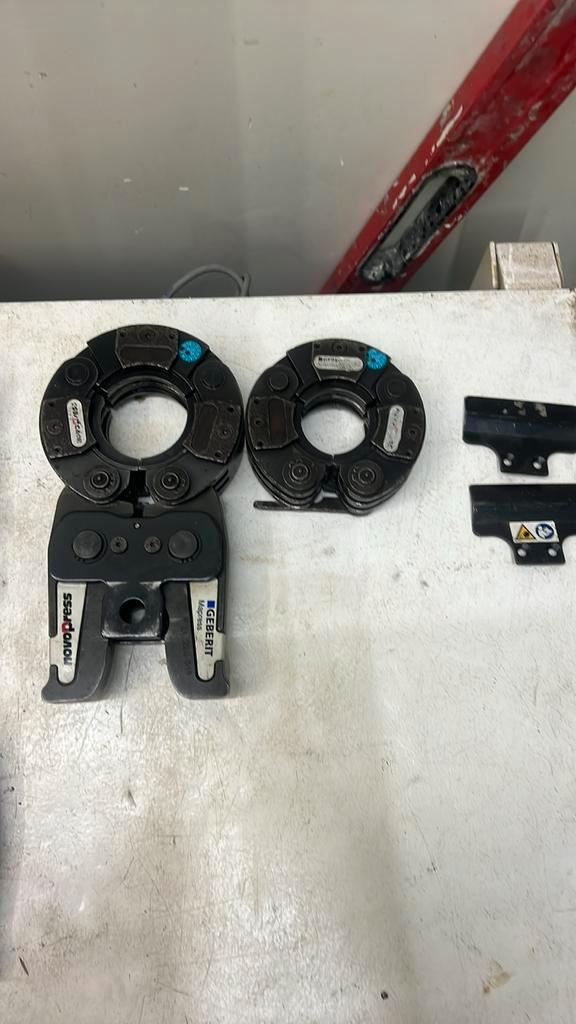 Geberit Mapress set persketting 42/54 + adapter ZB203, Auto-onderdelen, Ophanging en Onderstel, Ophalen of Verzenden
