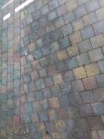 Gratis beton klinkers  coble stones, Tuin en Terras, Tegels en Klinkers, Ophalen, Gebruikt, Klinkers, 10 m² of meer