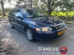 Volvo V70 2.4 youngtimer, Auto's, Beige, Blauw, Leder en Stof, Electronic Stability Program (ESP)