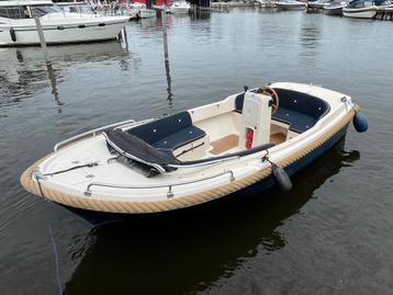 Sloep te huur. Lekker dagje varen in Loosdrecht!? beschikbaar voor biedingen