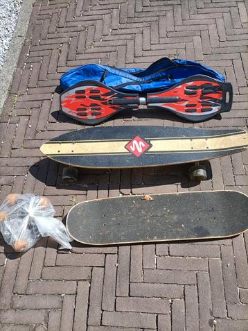Skateboards en Waveboard (Hoverboard) met Hoes beschikbaar voor biedingen