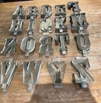 OUDE CHOCOLADE MAL TER DECORATIE, Ophalen of Verzenden