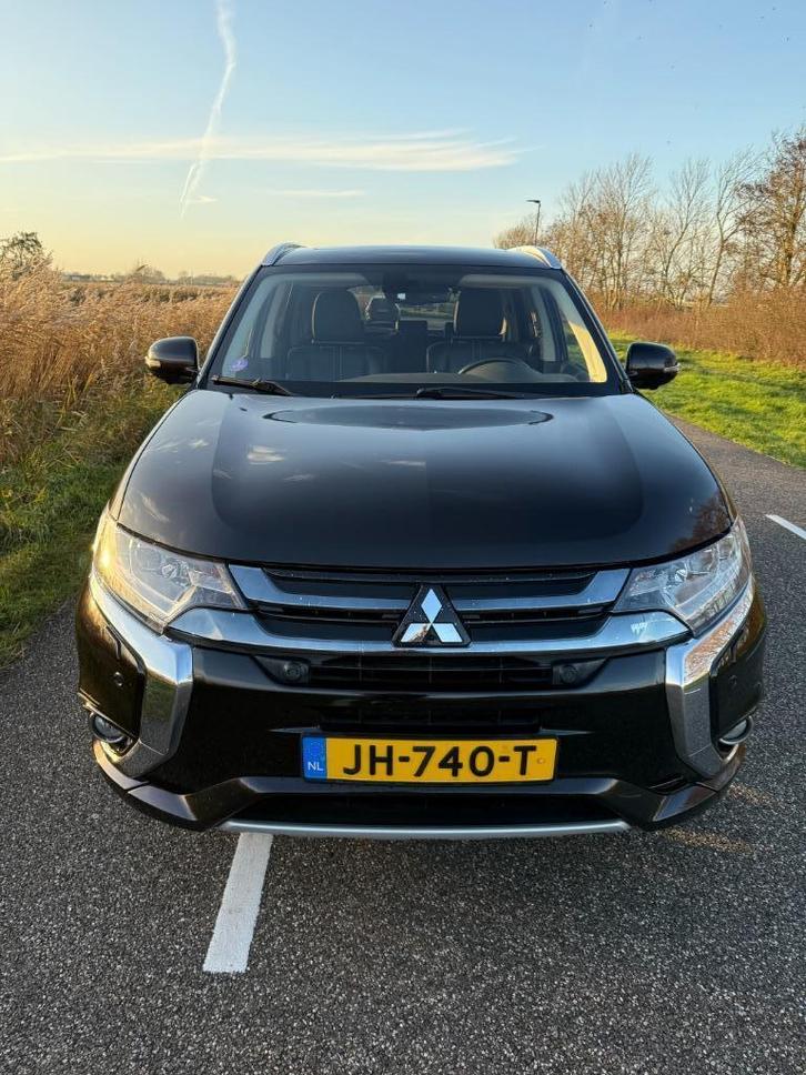 Mitsubishi Outlander 2.0 Dohc Mivec Phev 203pk 4WD CVT 5P, Auto's, Mitsubishi, Particulier, Outlander, 4x4, Achteruitrijcamera