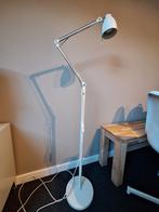 Ikea Staande lamp - vloerlamp, Huis en Inrichting, Lampen | Vloerlampen, Ophalen, 100 tot 150 cm, Zo goed als nieuw, Modern
