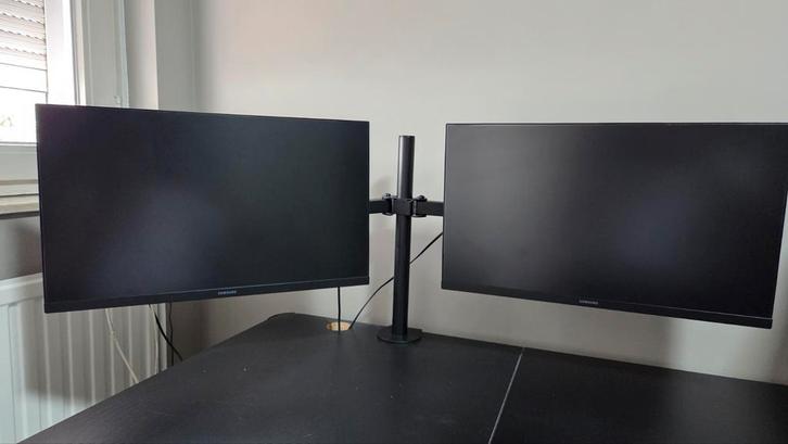 2x Samsung 24" Monitor + Draaibare Steun, Computers en Software, Monitoren, Gebruikt, 61 t/m 100 Hz, HDMI, VGA, Gaming, Draaibaar