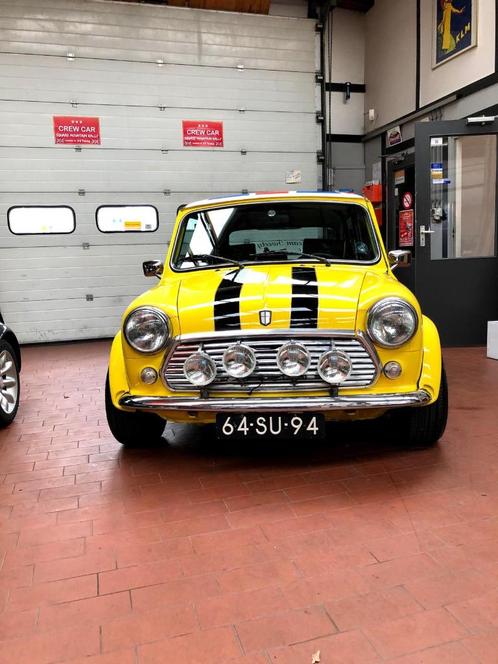 Mini 1300 1977 Geel, Auto's, Mini, Particulier, Cooper S, Bluetooth, Lederen bekleding, Lichtmetalen velgen, Mistlampen, Radio