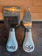 Set van 2 kaasmesjes - Harde en Zachte Kaas, Ophalen of Verzenden, Gebruikt, Rvs of Chroom, Los bestek