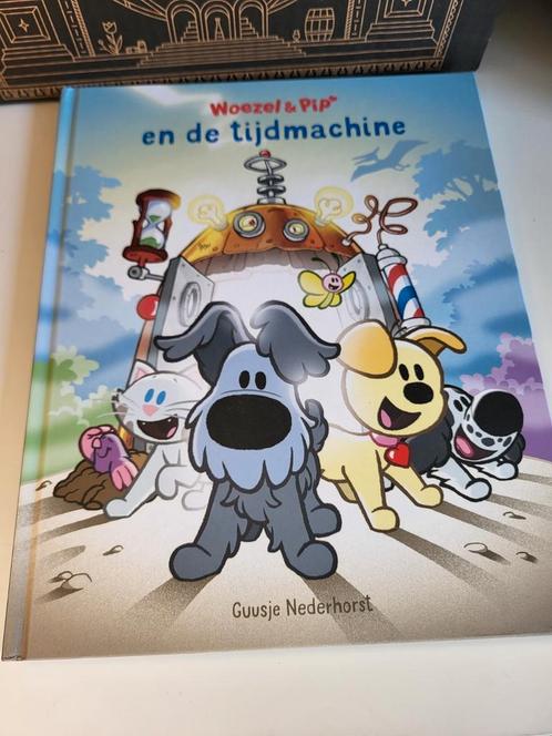 Guusje Nederhorst - Woezel & Pip en de tijdmachine, Boeken, Kinderboeken | Jeugd | onder 10 jaar, Zo goed als nieuw, Ophalen of Verzenden