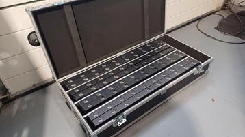 8x JB Systems LED Sunbar Warm White in Flightcase beschikbaar voor biedingen