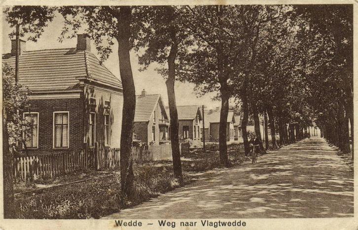 Wedde - Weg naar Vlagtwedde - B-keus - gelopen, Verzamelen, Ansichtkaarten | Nederland, Ongelopen, Friesland, Voor 1920, Ophalen of Verzenden