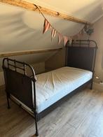 Metalen eenpersoonsbed 90x200, Huis en Inrichting, Slaapkamer | Bedden, Ophalen, Gebruikt, 90 cm, Eenpersoons