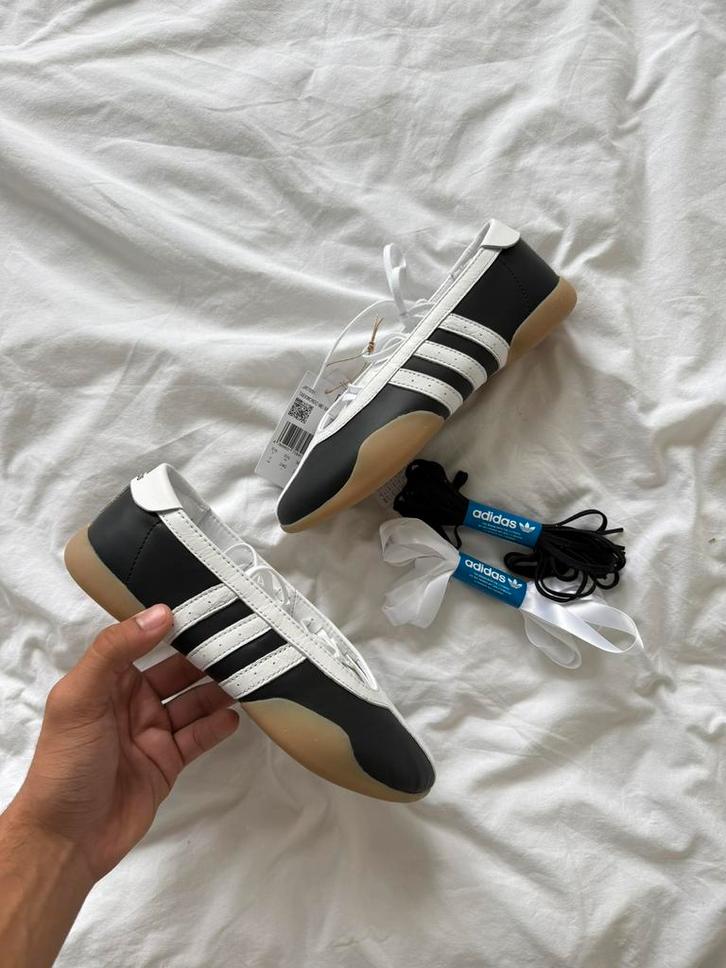 Adidas Taekwondo Mei Ballet Black White – Size EU38 2/3, Kleding | Dames, Schoenen, Nieuw, Sneakers of Gympen, Zwart, Ophalen of Verzenden