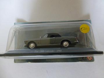 Hachette Fiat 1500 cabriolet 1963 grijs beschikbaar voor biedingen