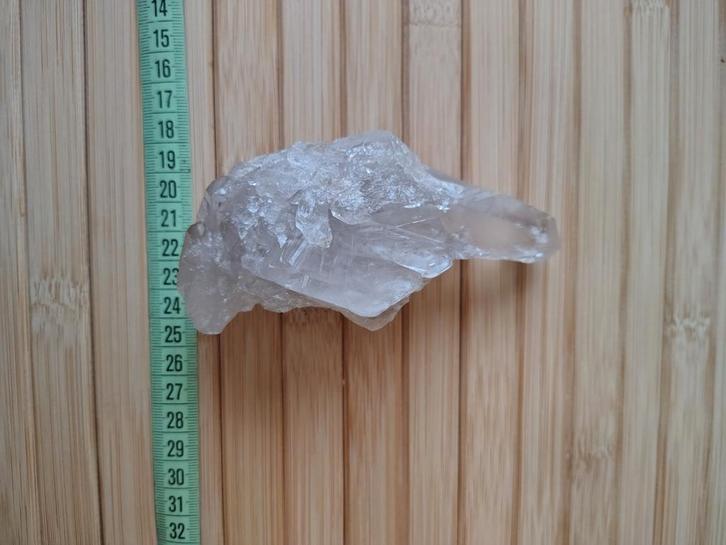 Prachtig Bergkristal cluster, 315 gram (5 x 12 cm), Verzamelen, Mineralen en Fossielen, Overige typen, Verzenden