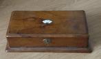antieke pokerset in houten doos, volgnr 44, Hobby en Vrije tijd, Gezelschapsspellen | Kaartspellen, Vijf spelers of meer, Ophalen of Verzenden