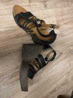 High heels sandals Esprit leer maat 40, Kleding | Dames, Schoenen, Ophalen of Verzenden, Zo goed als nieuw, Zwart, Sandalen of Muiltjes