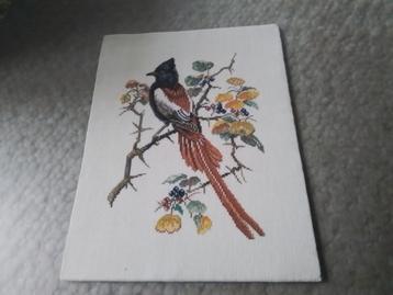 Geborduurde Vogel - Gespannen beschikbaar voor biedingen