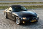 BMW Z4 2.2 I 125KW 2005 Zwart | 6 Cilinder, 2171 cc, Achterwielaandrijving, Cabriolet, Handgeschakeld