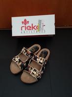 Te koop prachtig NIEUW slippers maat 39 chique goud afwerkin, Slippers, Overige kleuren, Nieuw, Ophalen of Verzenden