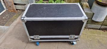 DAP stolp flightcase op blue wheels 89x45x52