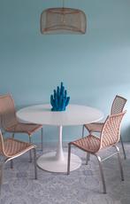 Design tafel tulpmodel, 100 tot 150 cm, Rond, Vier personen, Zo goed als nieuw