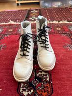 Dr Martens wit creme maat 41 airwear onverwoestbaar vintage!, Kleding | Dames, Schoenen, Lage of Enkellaarzen, Ophalen of Verzenden