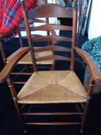 2 ouderwetse knopstoelen, met rieten zitting. Perfecte staat, Ophalen, Gebruikt, Twee, Hout