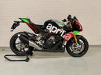 APRILIA TUONO V4 1100 FACTORY (bj 2016), Motoren, 997 cc, 2 cilinders, Bedrijf, Naked bike