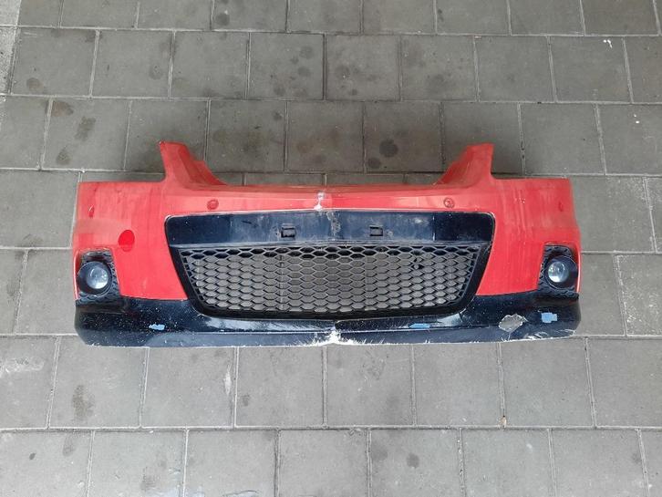 2x opel zafira b opc voorbumper, zwart en rood., Auto-onderdelen, Carrosserie en Plaatwerk, Bumper, Opel, Ophalen of Verzenden