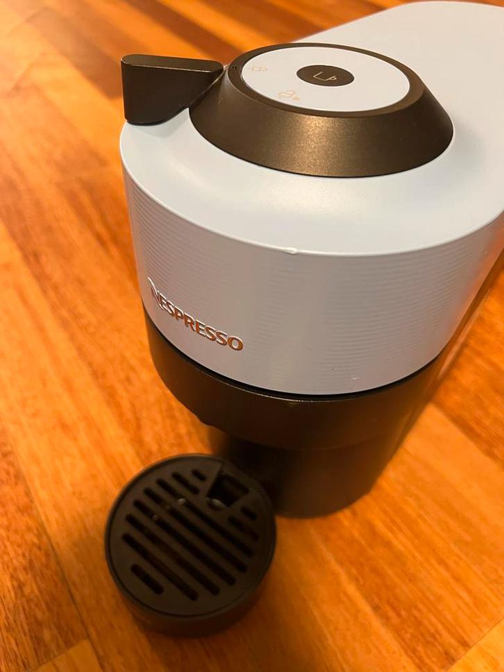 Nespresso Vertuo Pop + Cups!, Witgoed en Apparatuur, Koffiezetapparaten, Nieuw, Koffiepads en cups, Koffiemachine, 1 kopje, Afneembaar waterreservoir