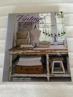 Vintage by Nina : Nina Hartmann, Ophalen of Verzenden, Zo goed als nieuw, Interieur en Design