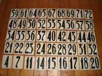 oud huisnummer metaal nummerbord nummer bord plaatje huis, Ophalen of Verzenden