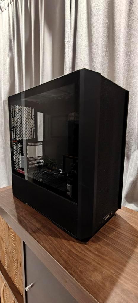 Lian Li Lancool 216 Behuizing, Computers en Software, Computerbehuizingen, Zo goed als nieuw, Ophalen