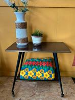 Vintage jaren 70 audio/ platenspeler tafel/ side table, Ophalen, Vintage, ?, Zo goed als nieuw