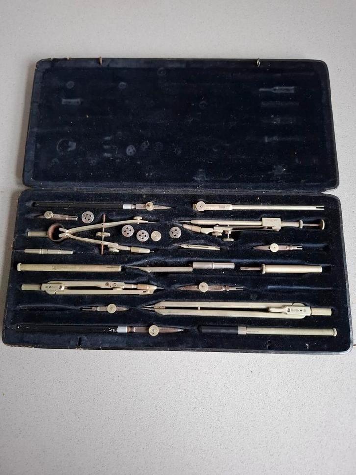 Oude Passerdoos Precision Richter & Co, Antiek en Kunst, Antiek | Gereedschap en Instrumenten, Ophalen of Verzenden