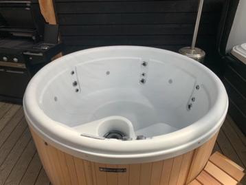 USA MADE Nordic Spa I Demo-model I Korting beschikbaar voor biedingen