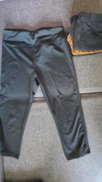Korte broekjes maat 146/152, sportbroek 3 kwart maat 152, Ophalen, Zo goed als nieuw, Jongen of Meisje, Sport- of Zwemkleding