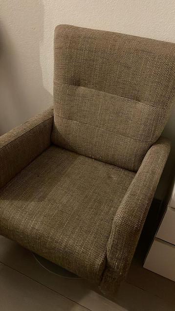 Draaifauteuil in zandkleur beschikbaar voor biedingen