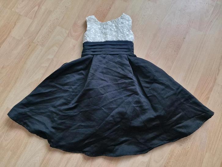 schitterende zwart/witte jurk, maat 104, Kinderen en Baby's, Kinderkleding | Maat 104, Zo goed als nieuw, Meisje, Jurk of Rok