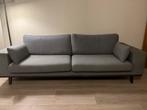 Gratis! Grijze 3-zits bank + hocker, Huis en Inrichting, Banken | Bankstellen, Ophalen, Gebruikt, Driepersoons, 75 tot 100 cm