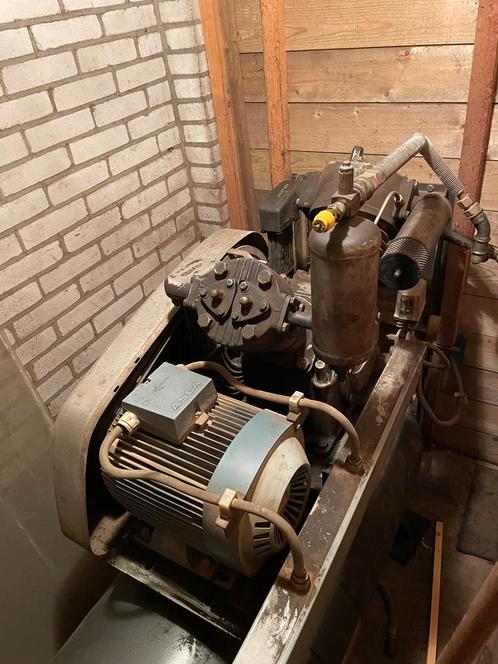 Atlas copco 2 cilinder compressor, zeer goed, Doe-het-zelf en Verbouw, Compressors, Gebruikt, 6 tot 10 bar, 100 liter of meer