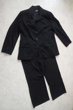 Dameskostuum in zwart met krijtstreep, Ophalen, Kostuum of Pak, Zwart, Maat 46/48 (XL) of groter