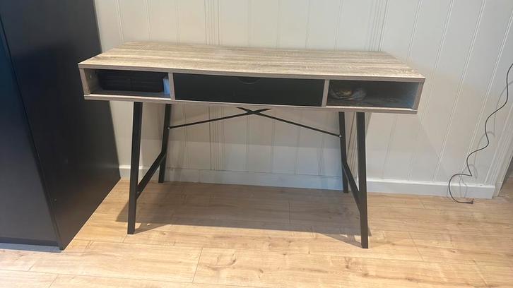 bureau, make-uptafel of bijzettafel, Huis en Inrichting, Tafels | Sidetables, Zo goed als nieuw, 25 tot 50 cm, 100 tot 150 cm