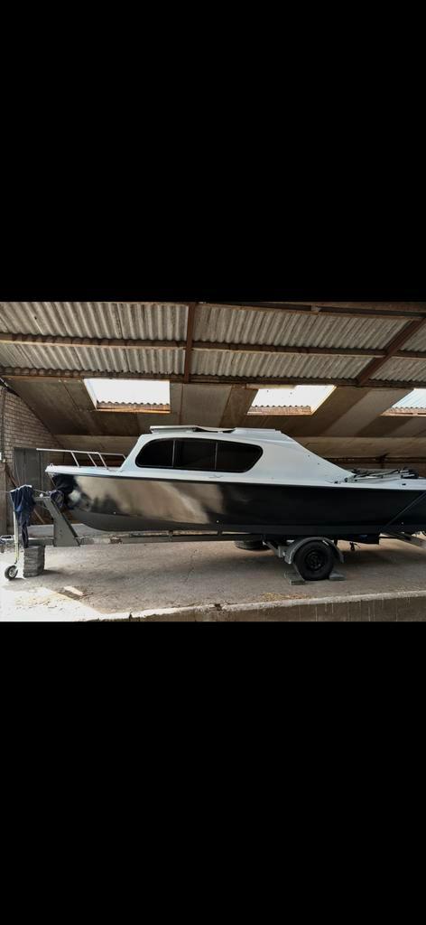 mooi vissers/kajuitboot 6 x 2 meter 9,9 pk yamaha motor, Watersport en Boten, Motorboten en Motorjachten, Gebruikt, Polyester