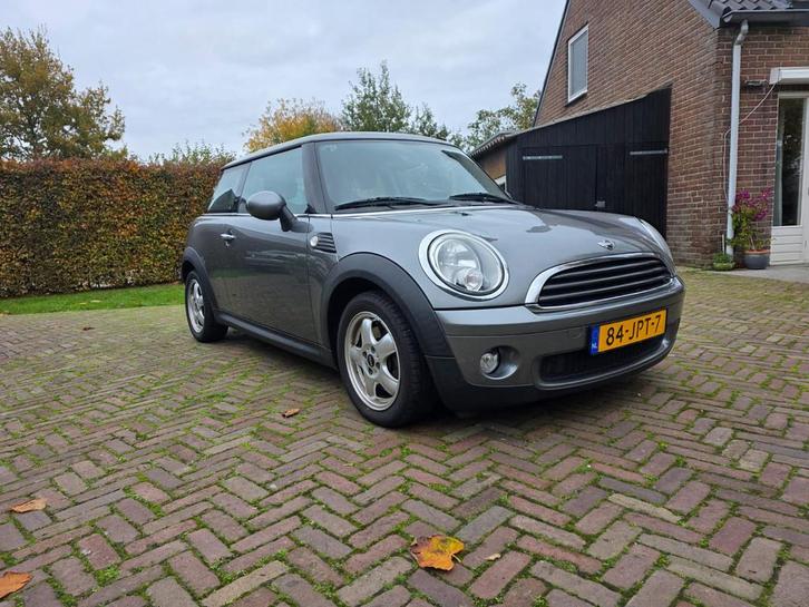 Mini 1.4 16V ONE 55KW 2009 Grijs, Auto's, Mini, Particulier, One, ABS, Airbags, Airconditioning, Boordcomputer, Centrale vergrendeling