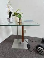 Glazen Bijzettafel met Houten Detail, Huis en Inrichting, Tafels | Bijzettafels, Ophalen, Vierkant, 55 tot 75 cm, 60 cm of meer