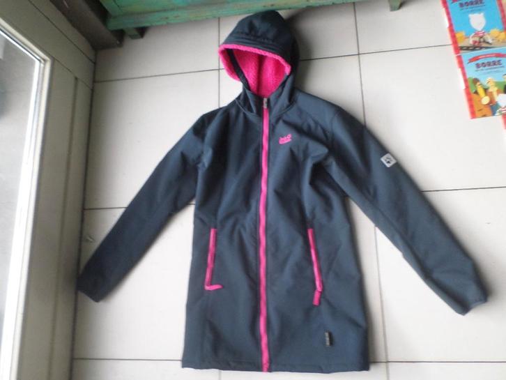 Gave gevoerde JAS van JACK WOLFSKIN maat 176!!SUPERSTAAT!!!, Kinderen en Baby's, Kinderkleding | Maat 176, Zo goed als nieuw, Meisje