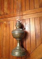 Petroleumlamp . Messing+glas. Netjes en werkend., Antiek en Kunst, Ophalen of Verzenden